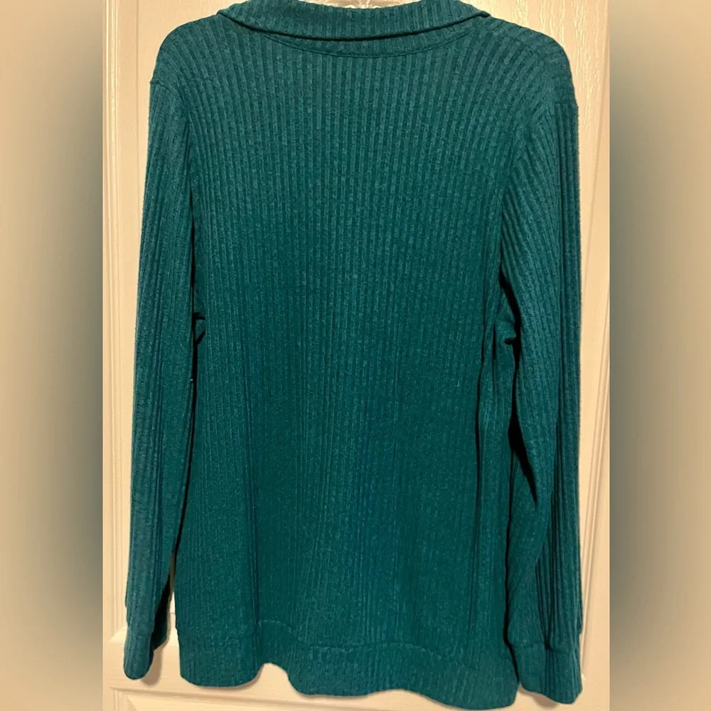 Torrid Sweater ribbed top - Picture 2 of 3